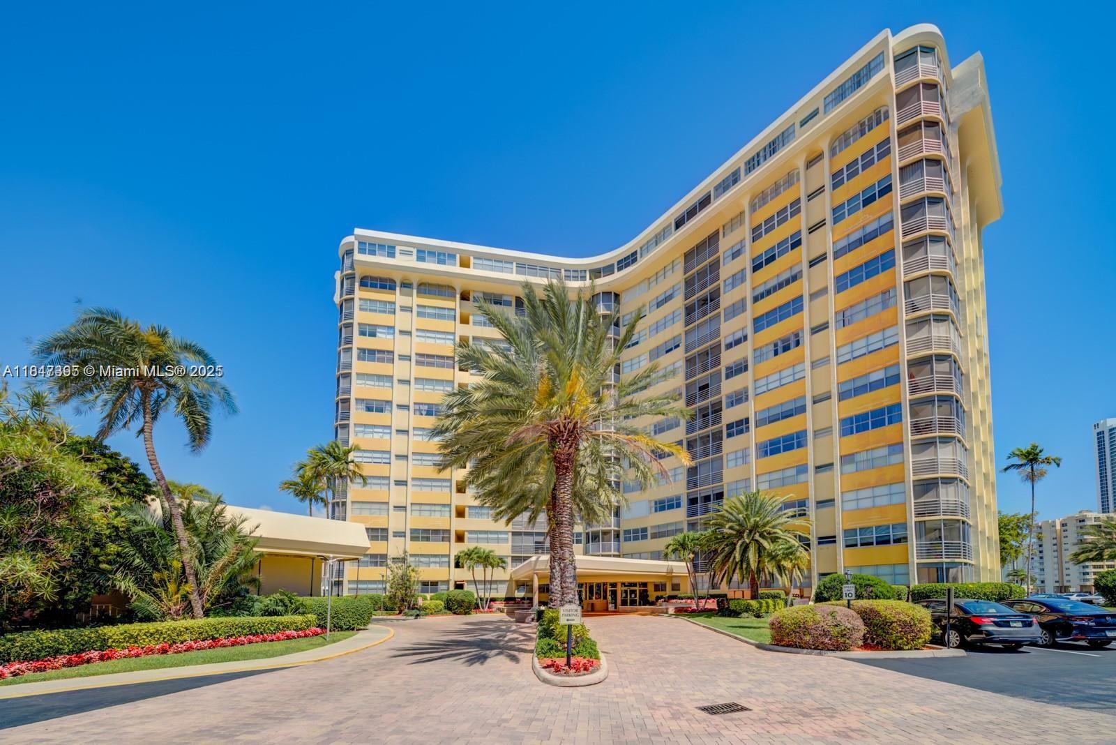 100 Golden Isles Dr #808