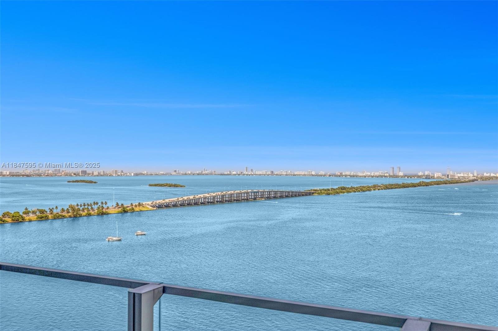 image Biscayne Beach30