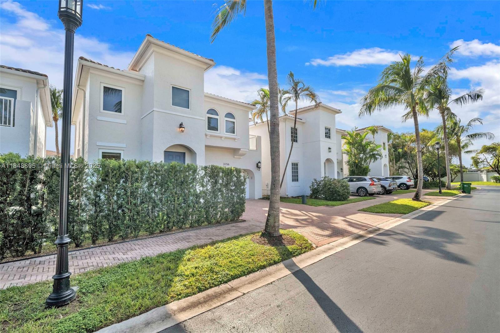 3156 NE 212th Ter Aventura, FL 33180
