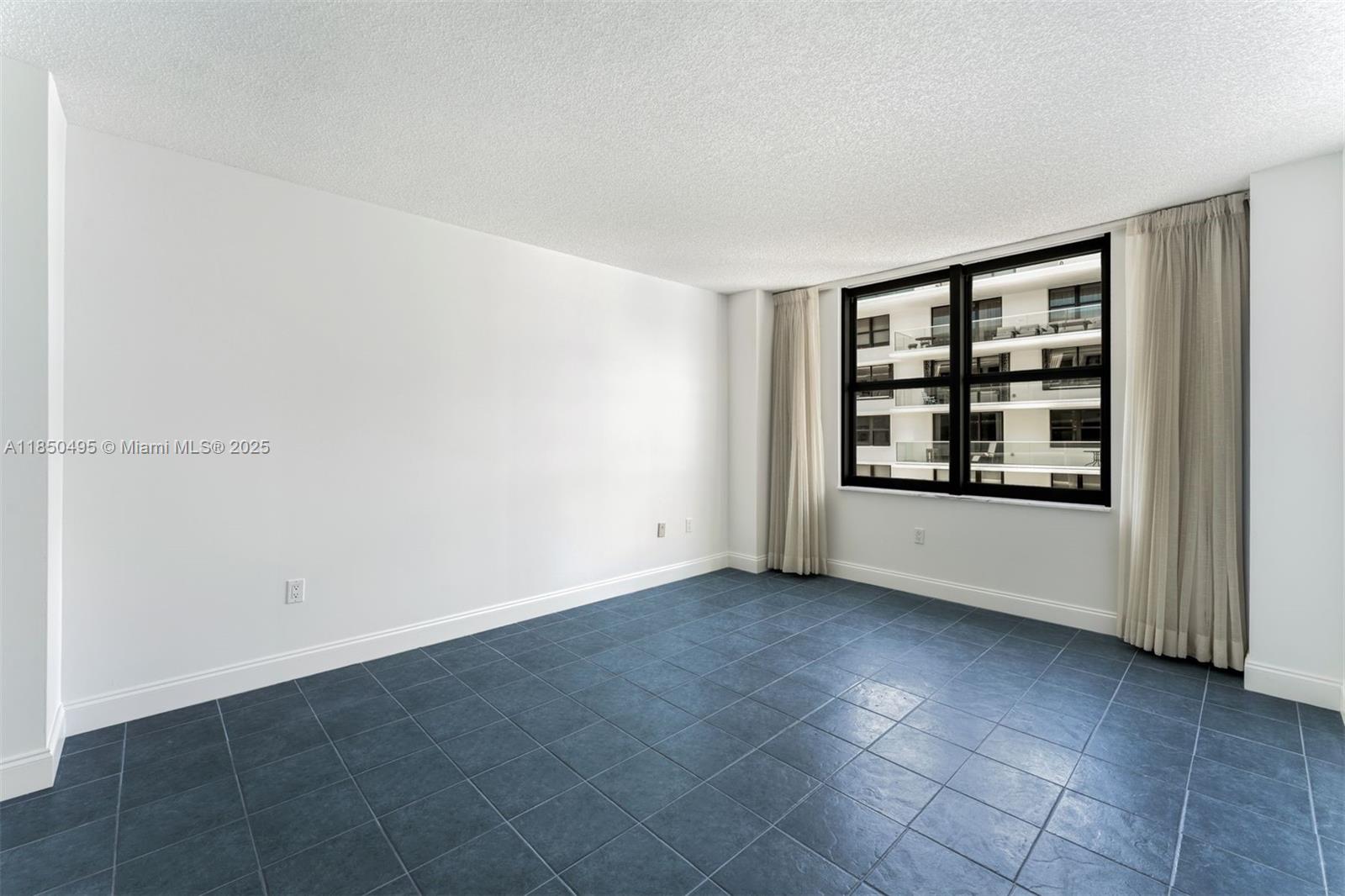 image Balmoral Condo13