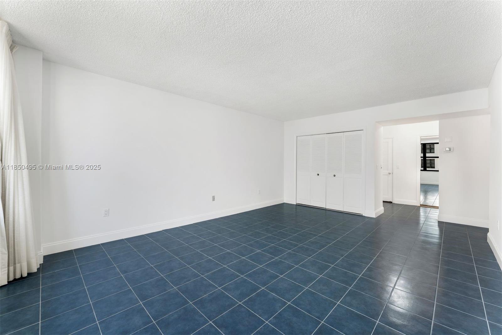 image Balmoral Condo18