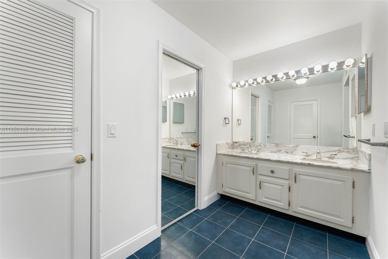 image Balmoral Condo20