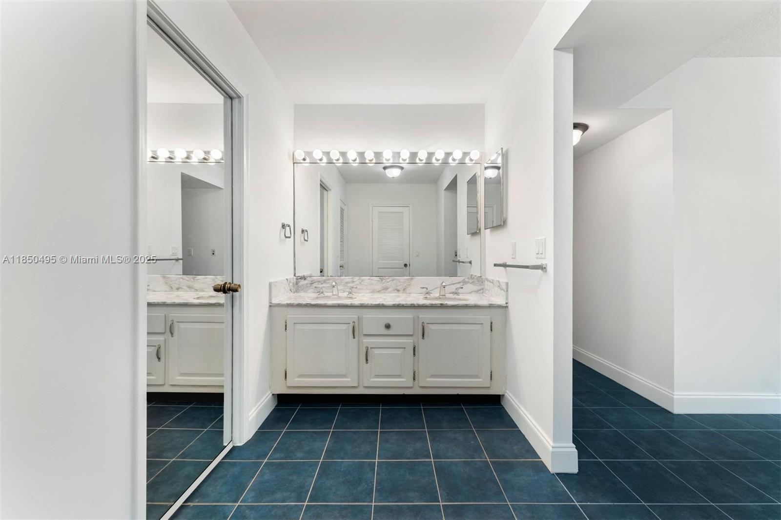 image Balmoral Condo21