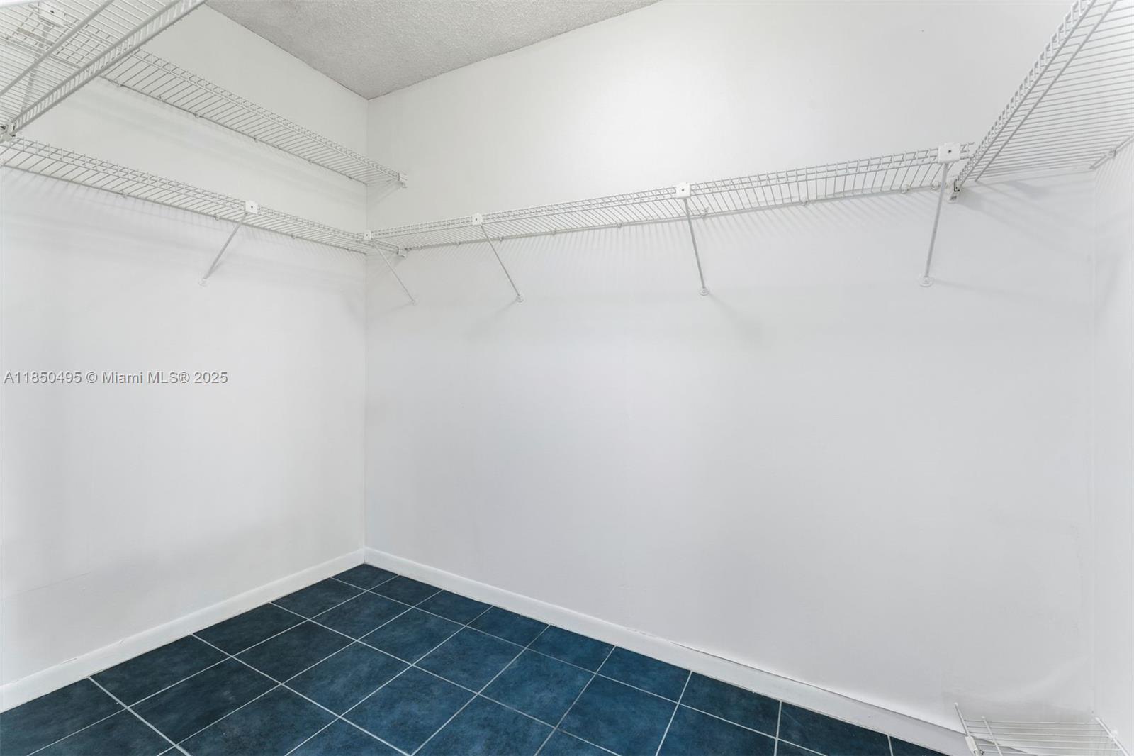 image Balmoral Condo24