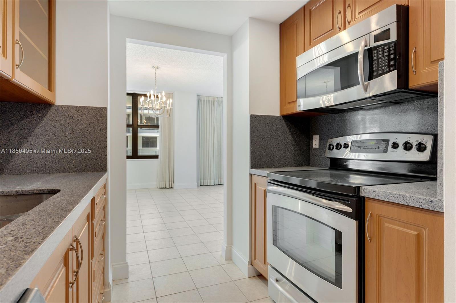 image Balmoral Condo8