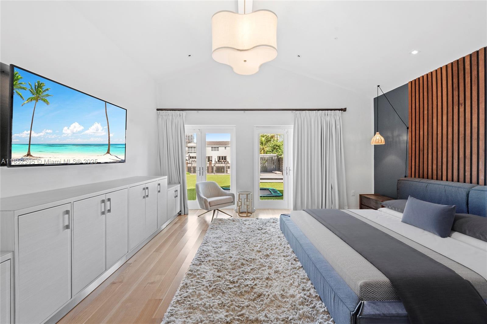 194 Golden Bch Dr Golden Beach, FL 33160