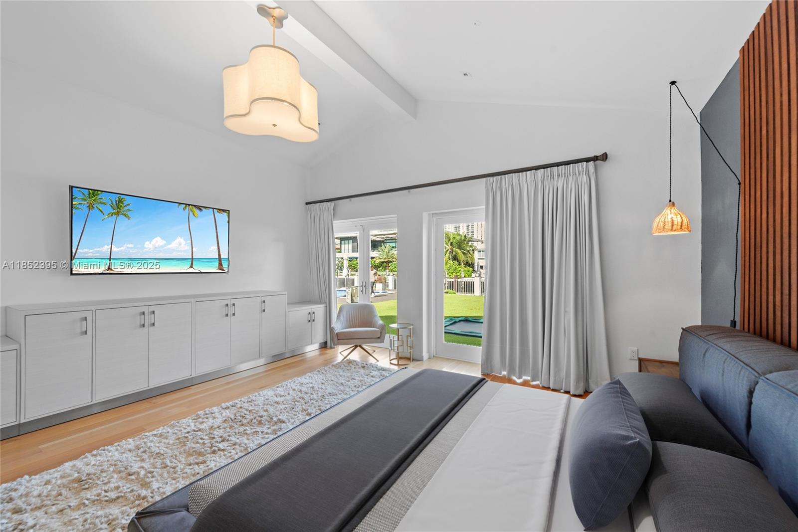 194 Golden Bch Dr Golden Beach, FL 33160