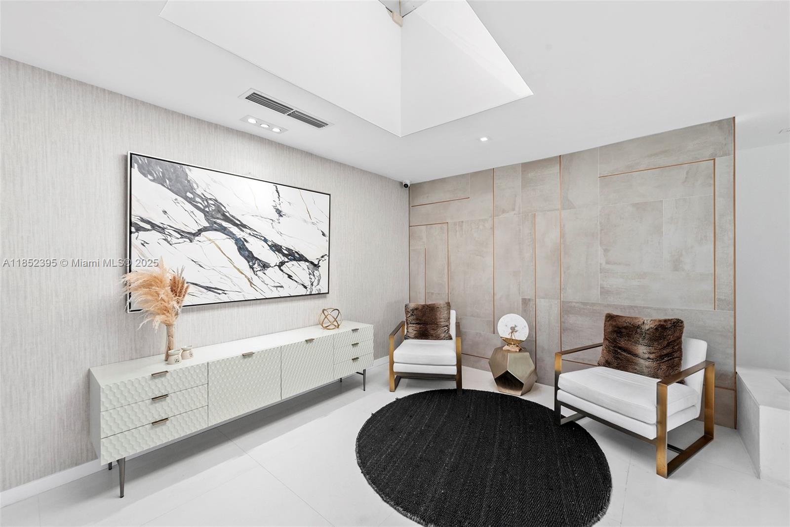 194 Golden Bch Dr Golden Beach, FL 33160