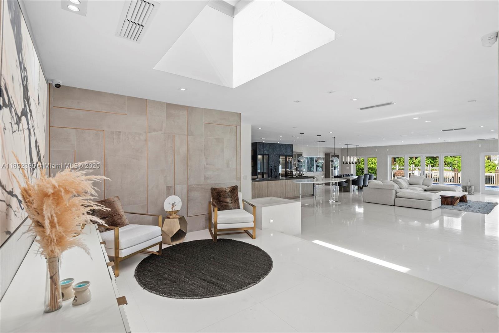 194 Golden Bch Dr Golden Beach, FL 33160