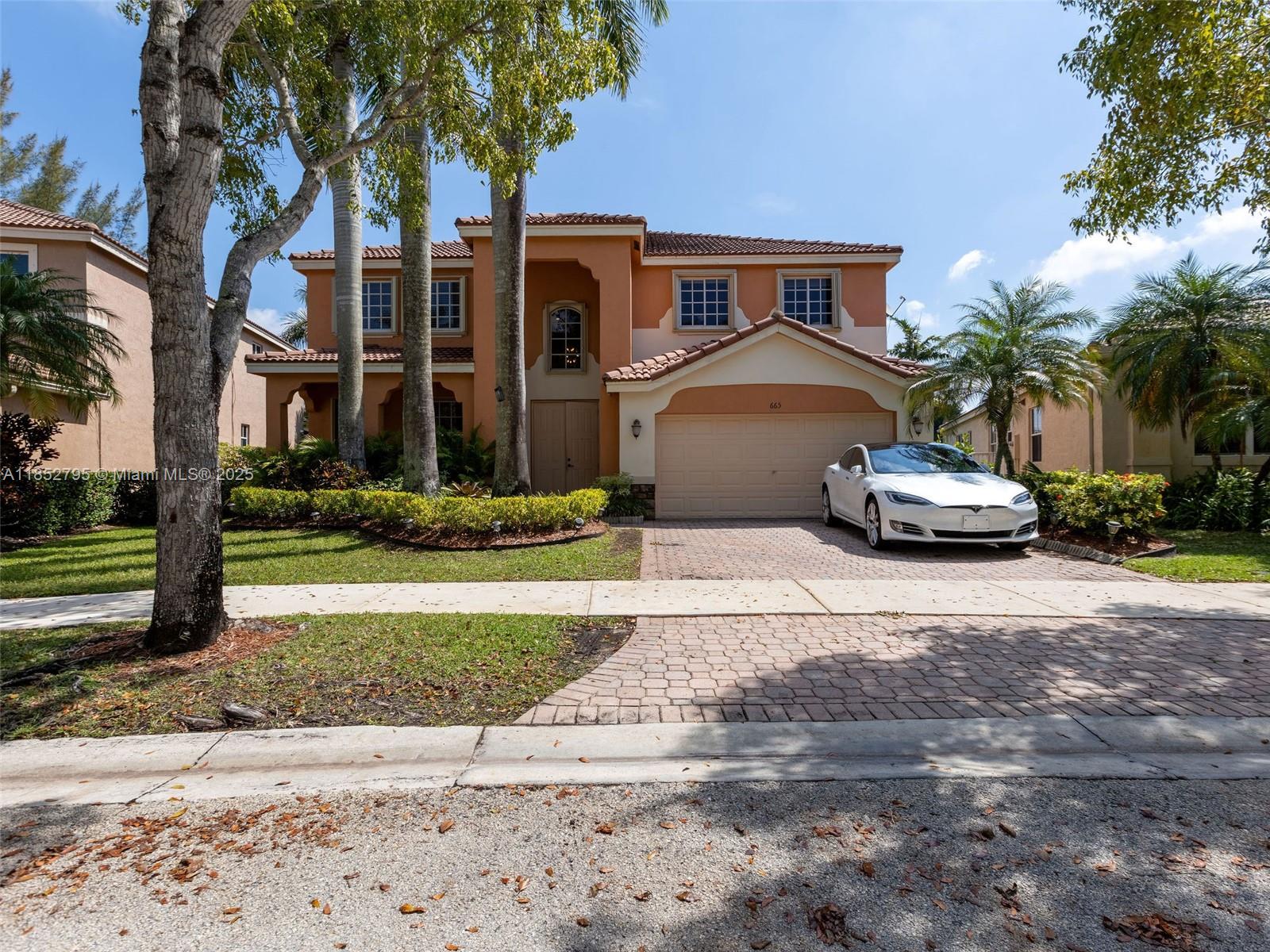 665 Nandina Dr #665