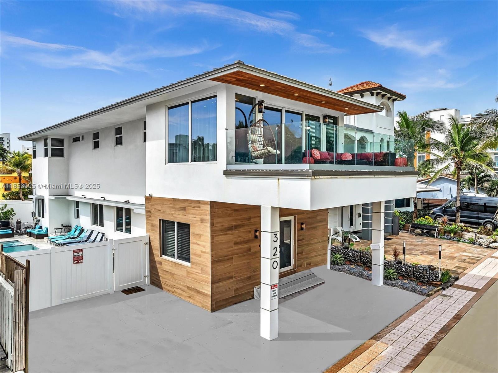 320 Missouri St