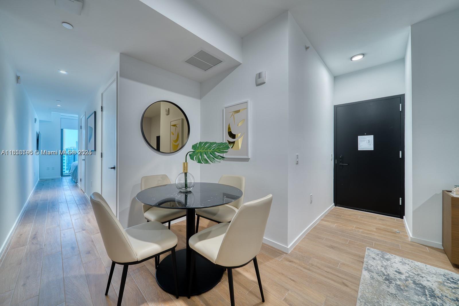 image The Elser Residences Miam7
