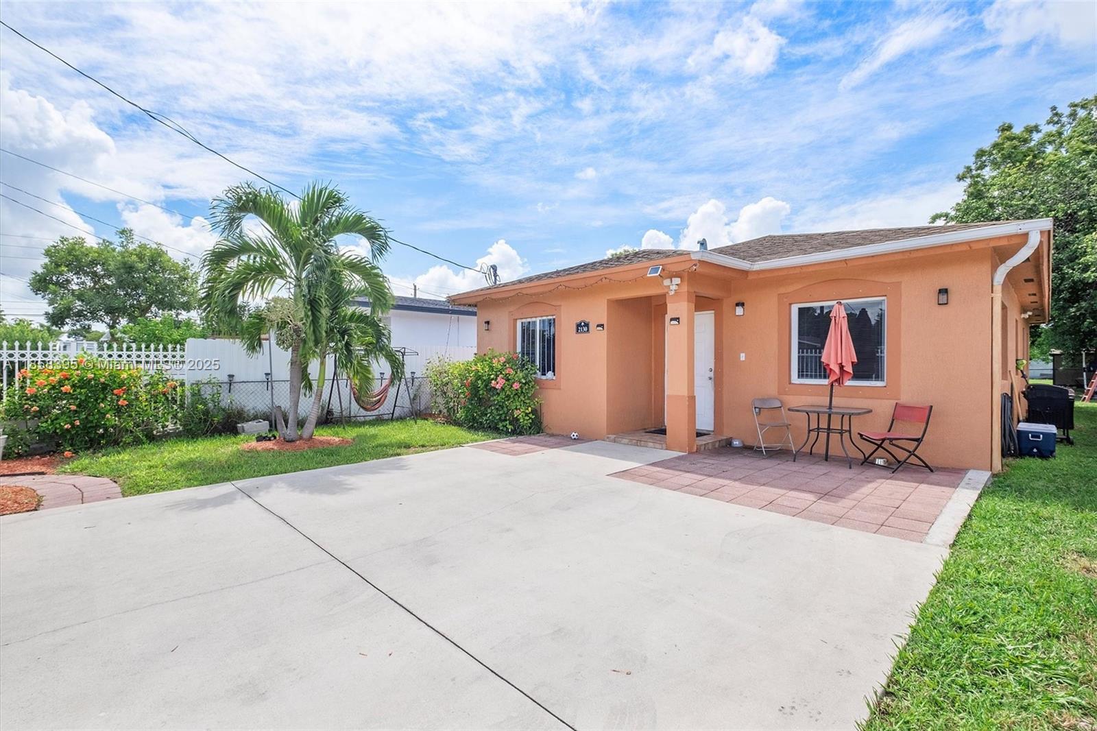 2130 NW 66th St