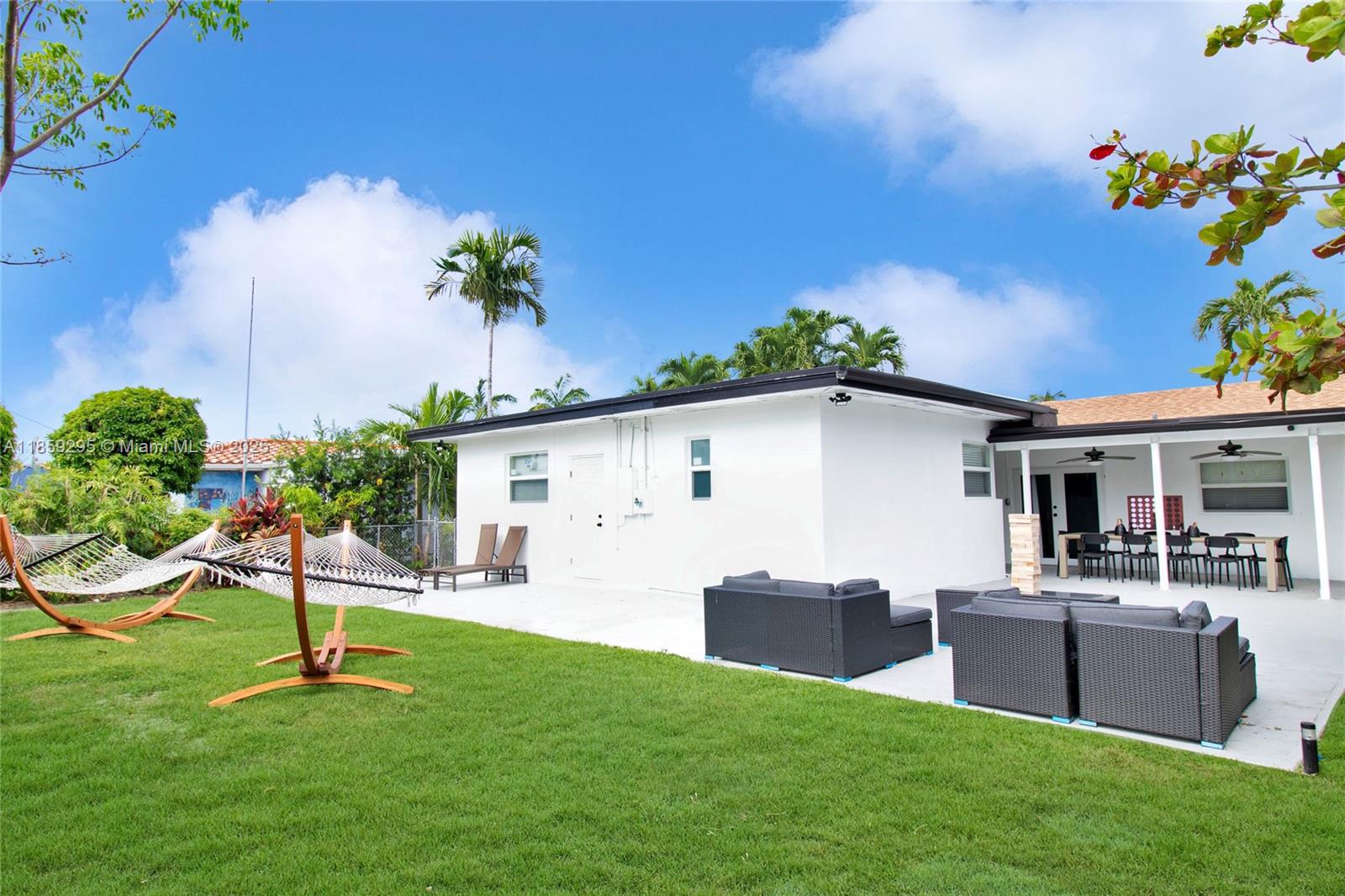 7517 Hispanola North Bay Village, FL 33141