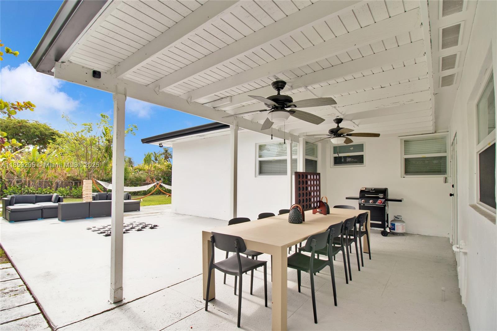 7517 Hispanola North Bay Village, FL 33141