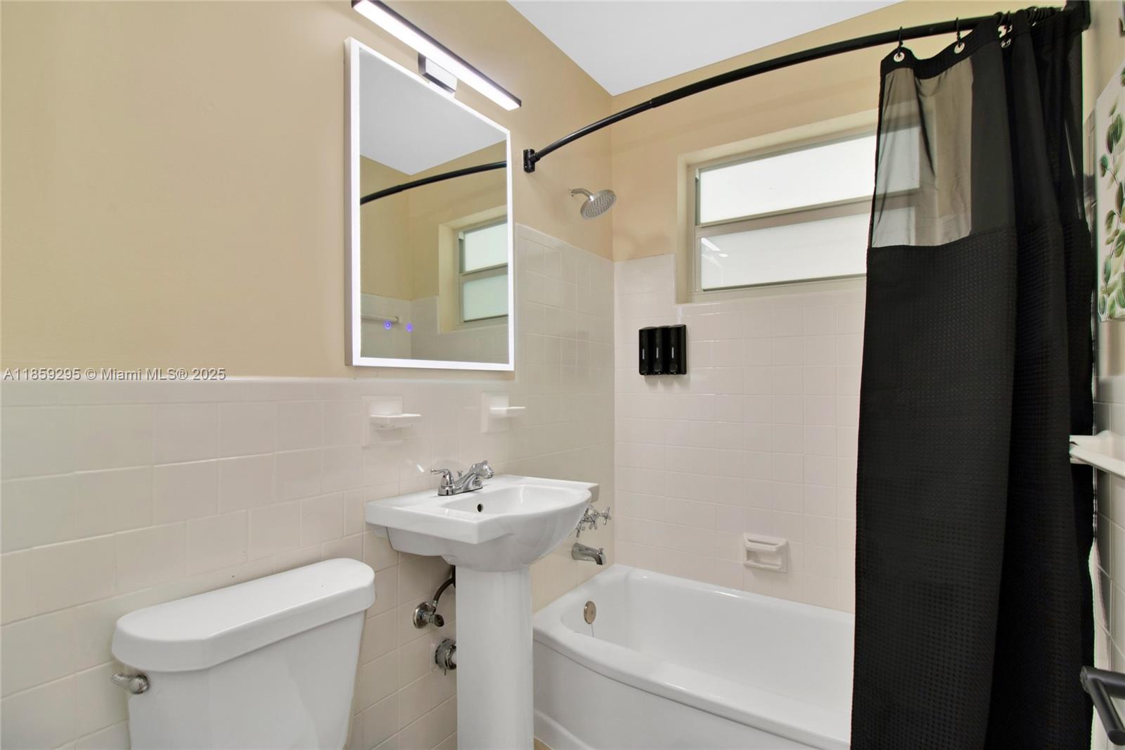 7517 Hispanola North Bay Village, FL 33141