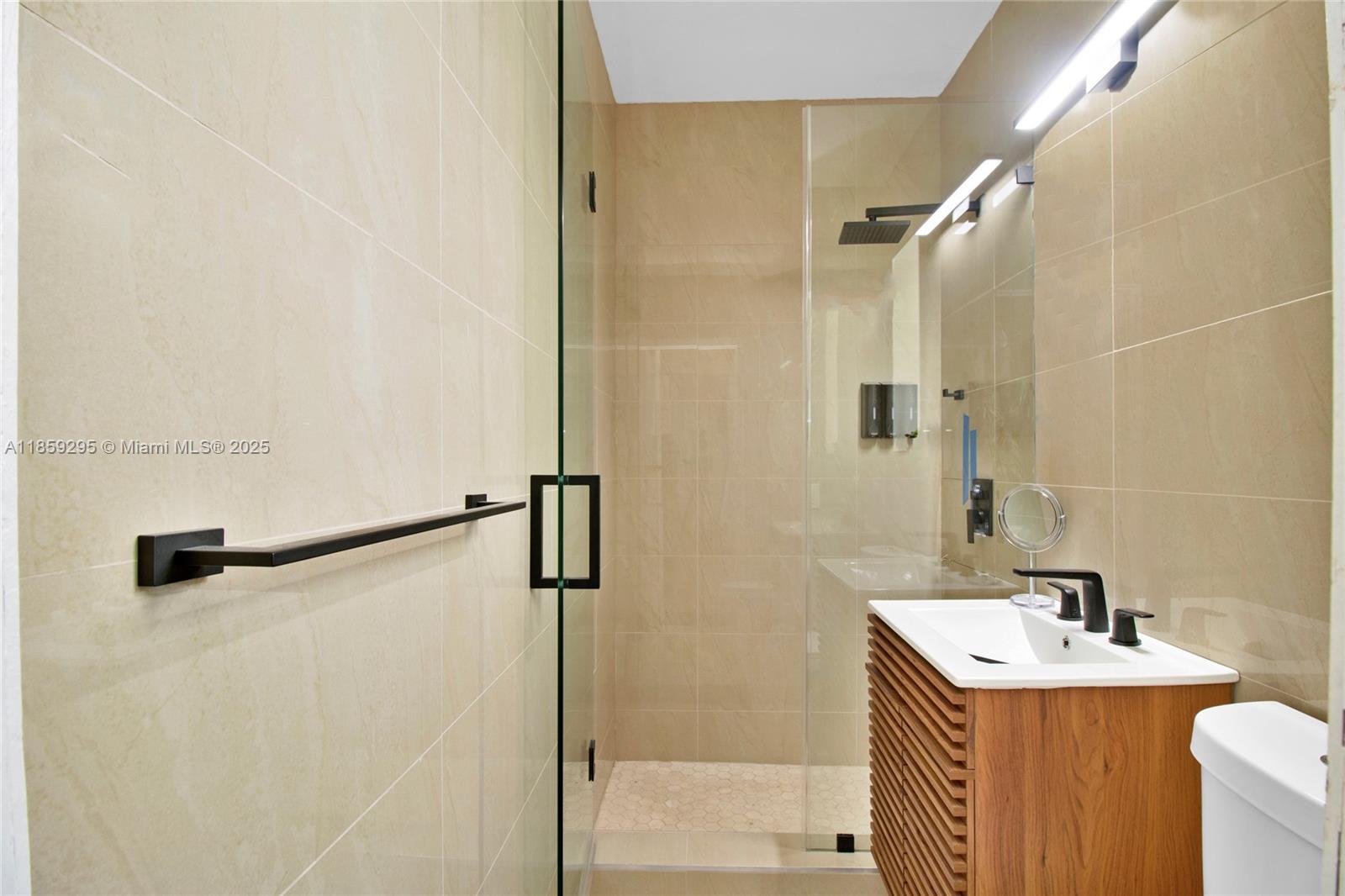 7517 Hispanola North Bay Village, FL 33141