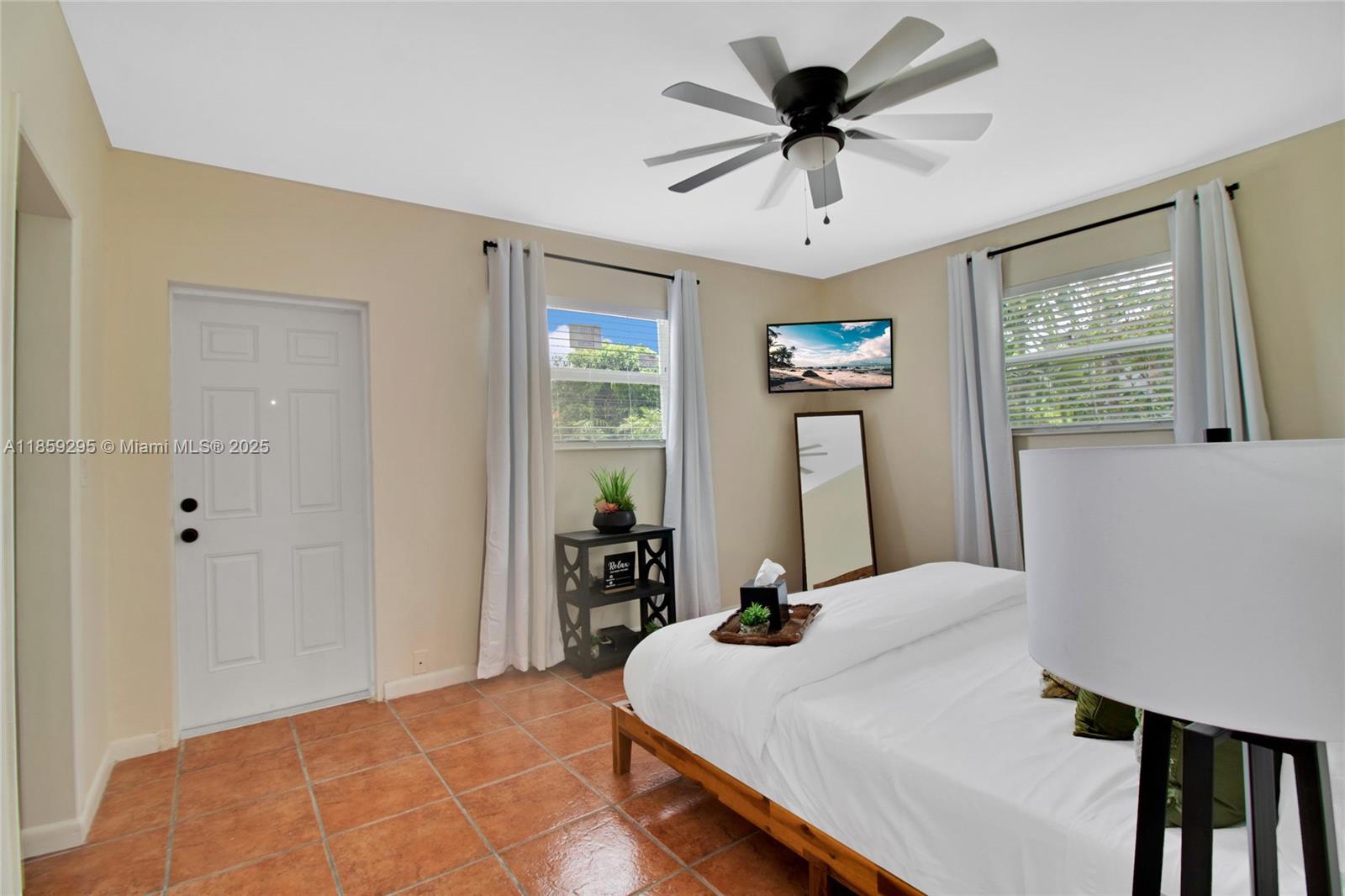 7517 Hispanola North Bay Village, FL 33141