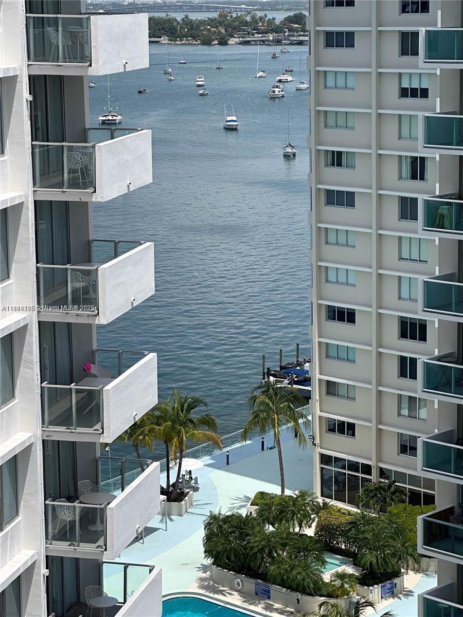 image 1100 West Condo11