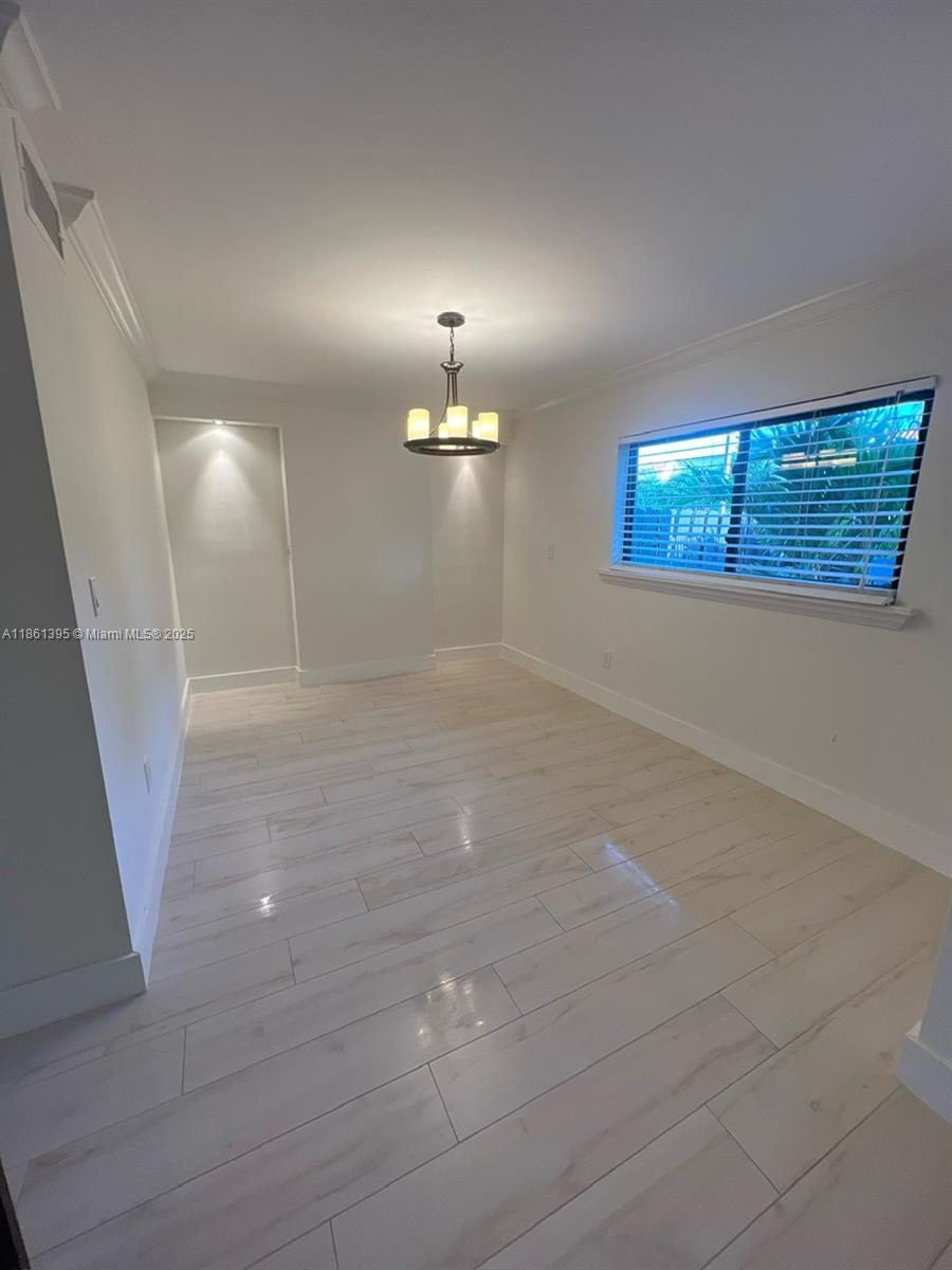 1122 SW 87th Ave #9