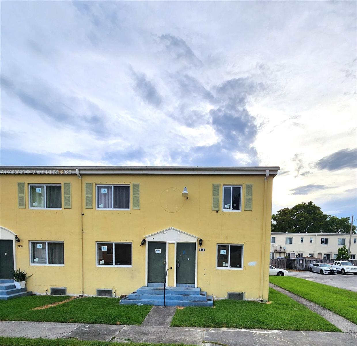 8454 NW 4th Ave #8454