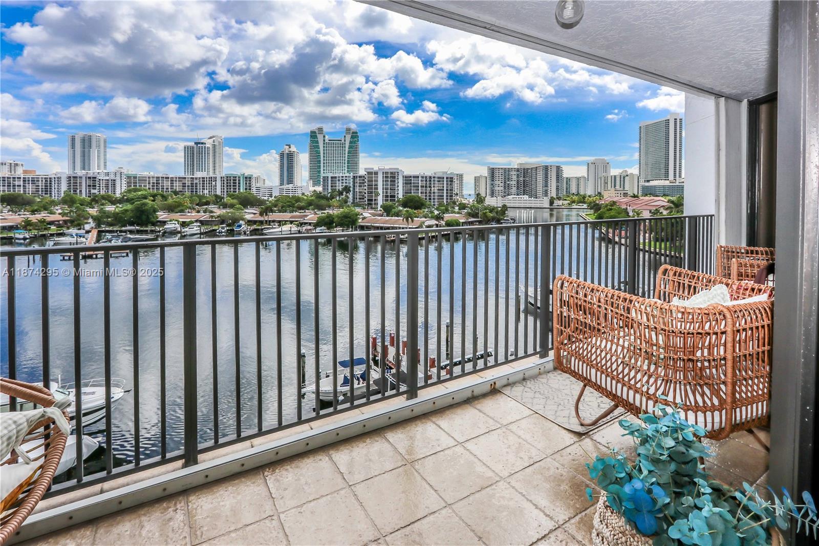 300 Three Iss Blvd #405