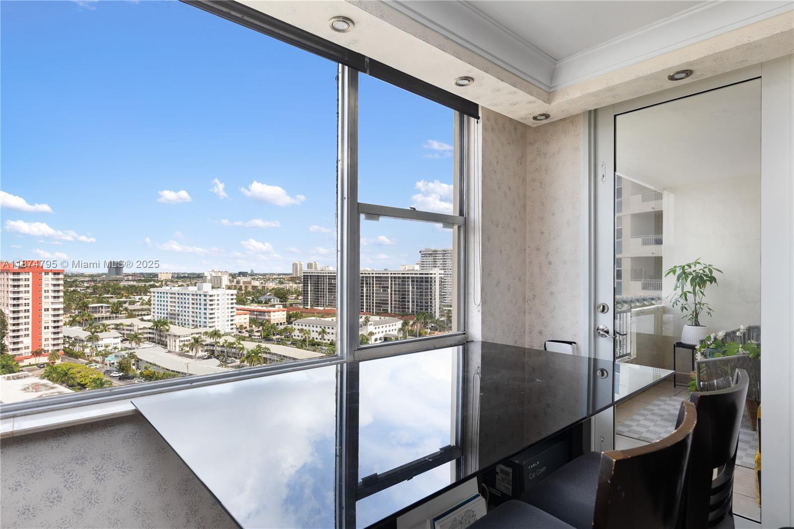 3180 S Ocean Dr #1517,Hallandale Beach, FL 33009