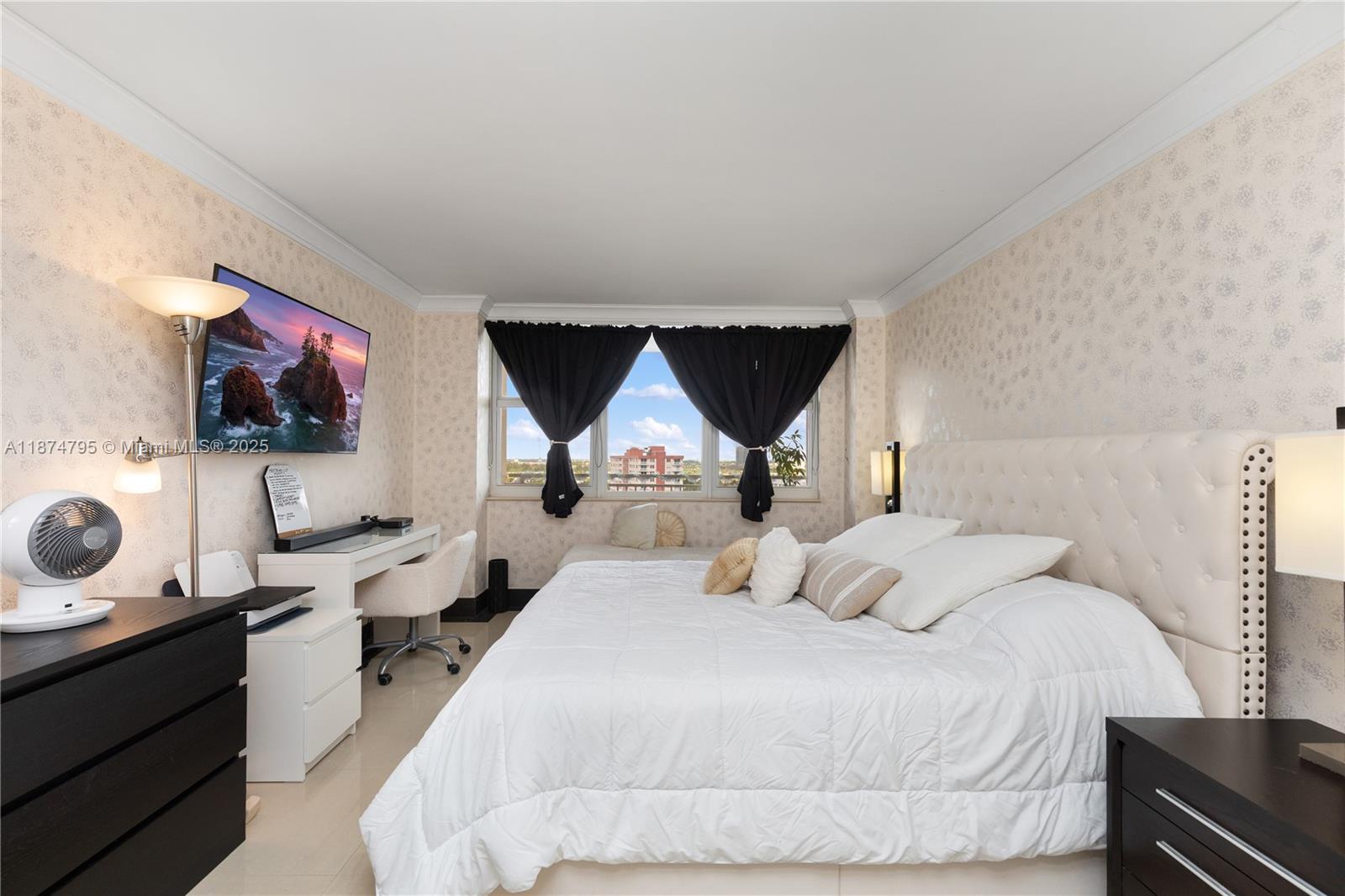 3180 S Ocean Dr #1517,Hallandale Beach, FL 33009