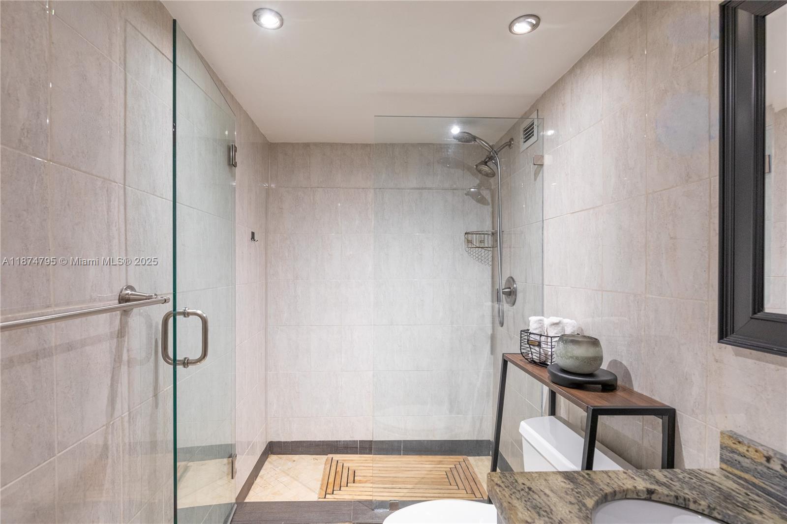 3180 S Ocean Dr #1517,Hallandale Beach, FL 33009