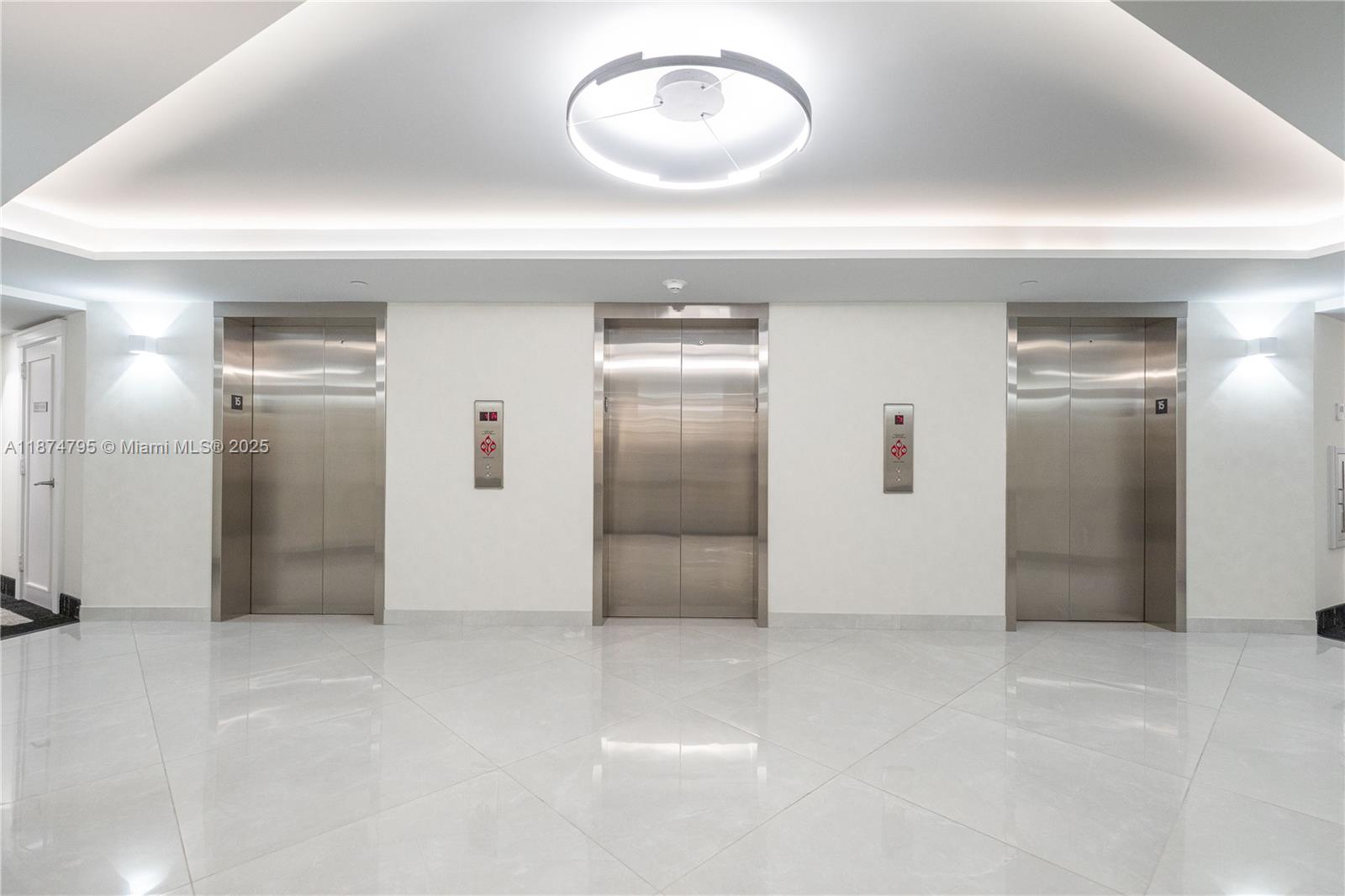 3180 S Ocean Dr #1517,Hallandale Beach, FL 33009