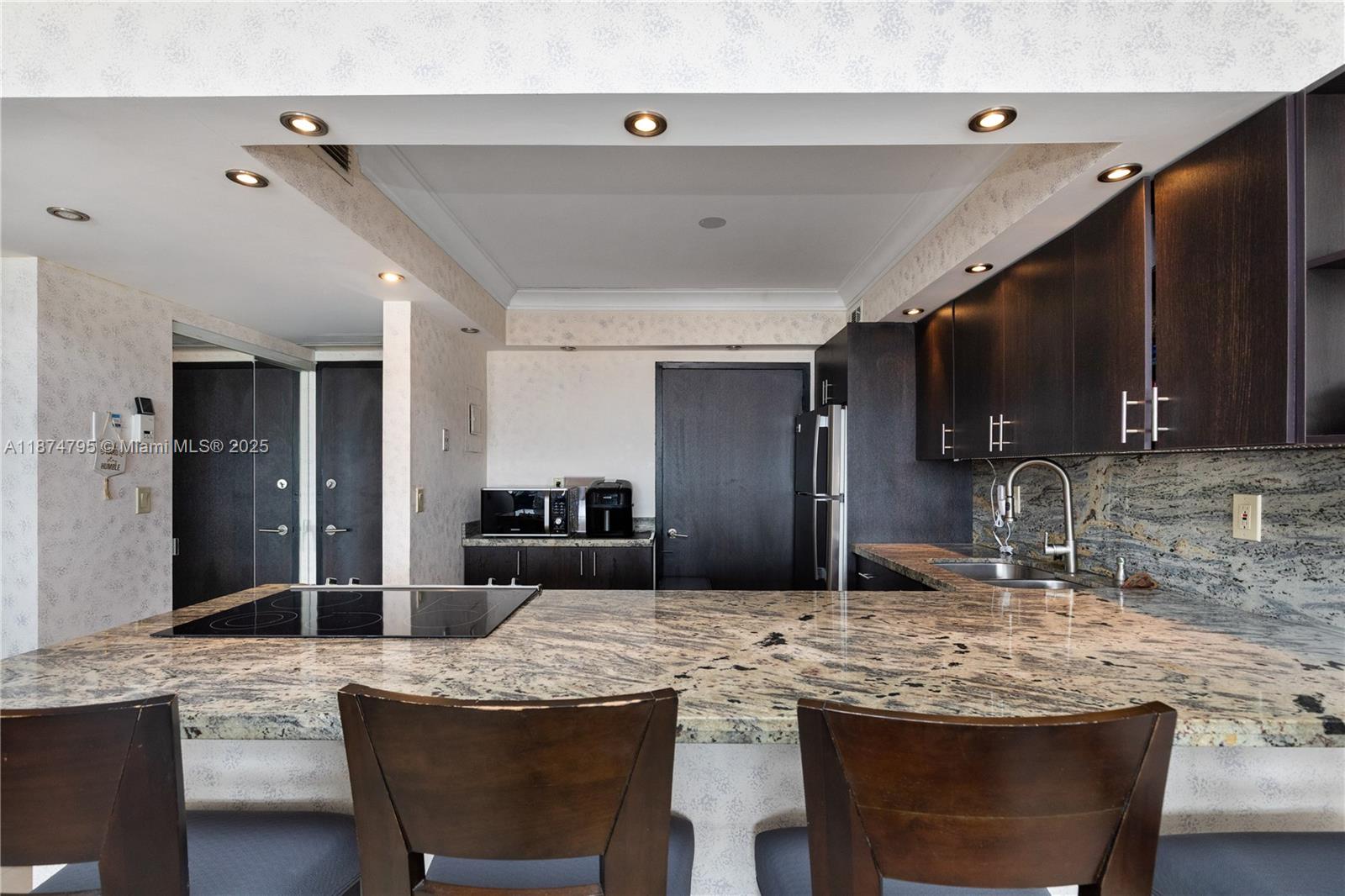 3180 S Ocean Dr #1517,Hallandale Beach, FL 33009