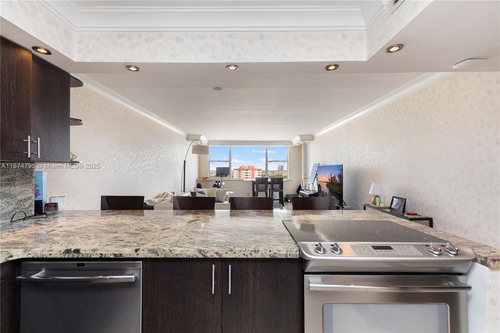 3180 S Ocean Dr #1517,Hallandale Beach, FL 33009