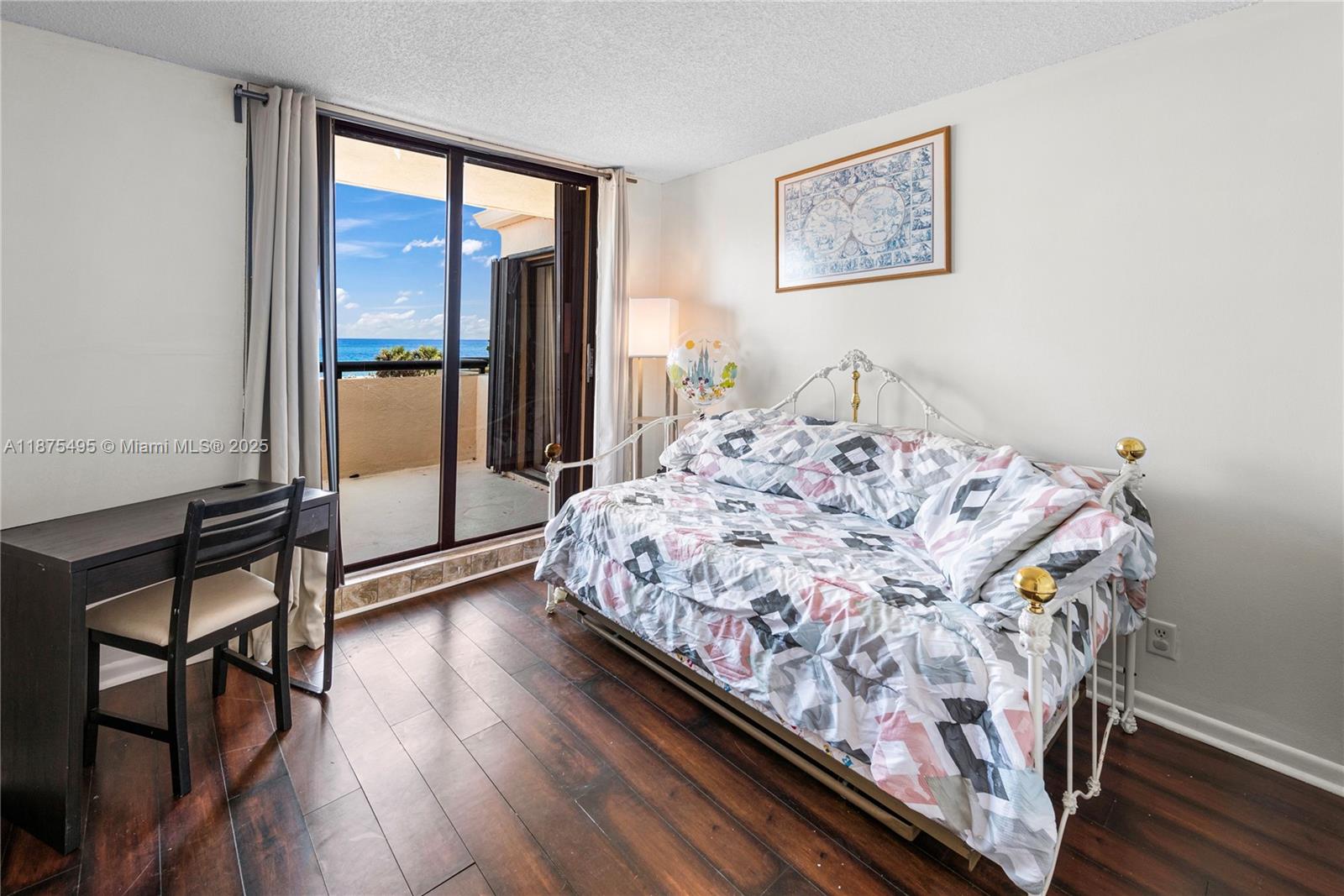 2555 Collins Ave #403,Miami Beach, FL 33140