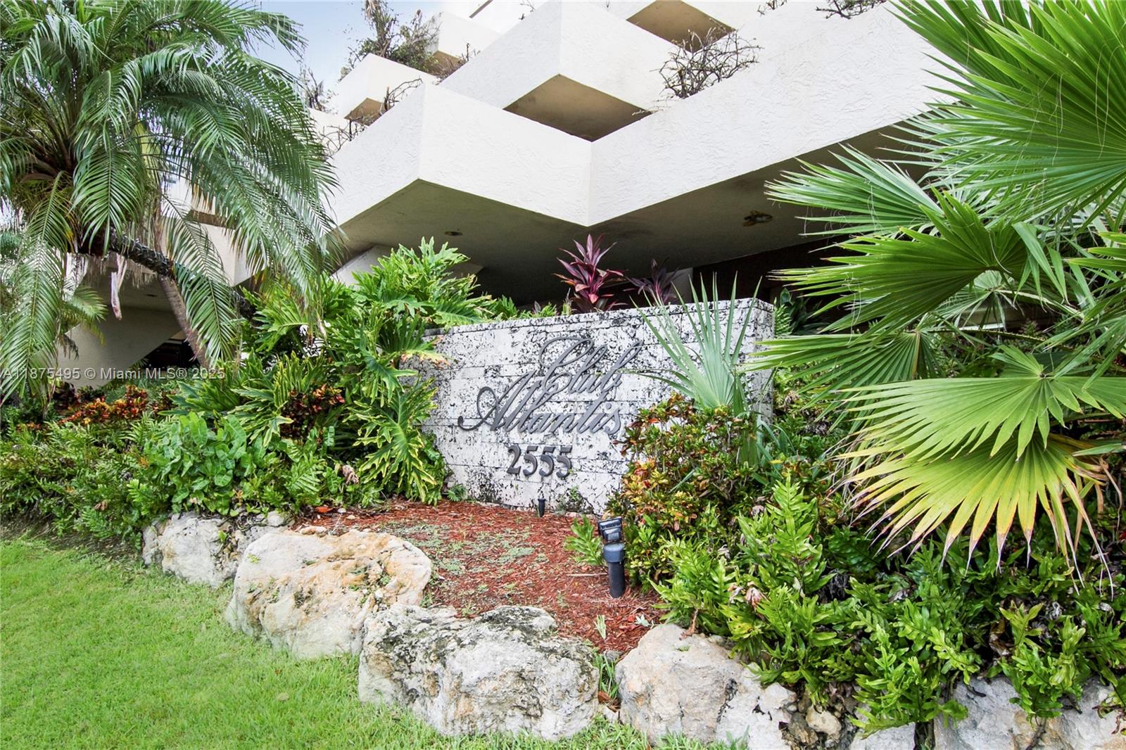 2555 Collins Ave #403,Miami Beach, FL 33140