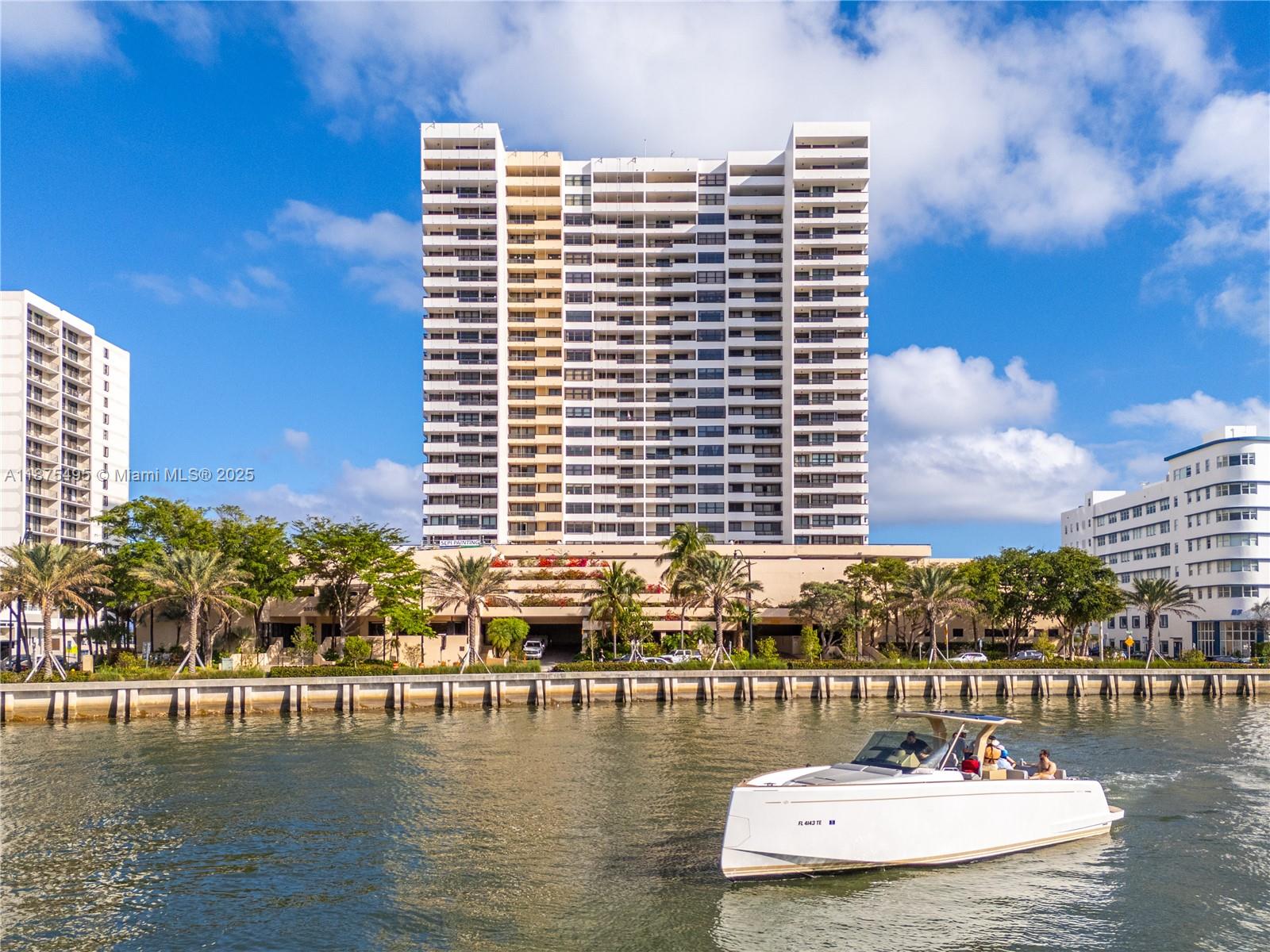 2555 Collins Ave #403,Miami Beach, FL 33140