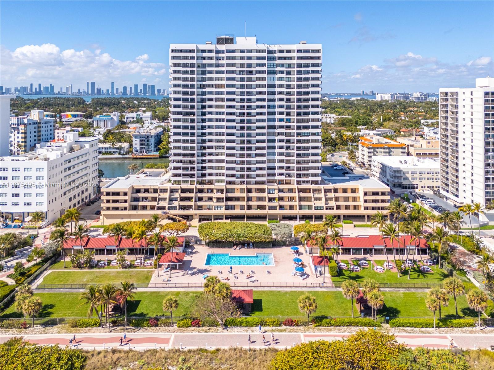 2555 Collins Ave #403,Miami Beach, FL 33140