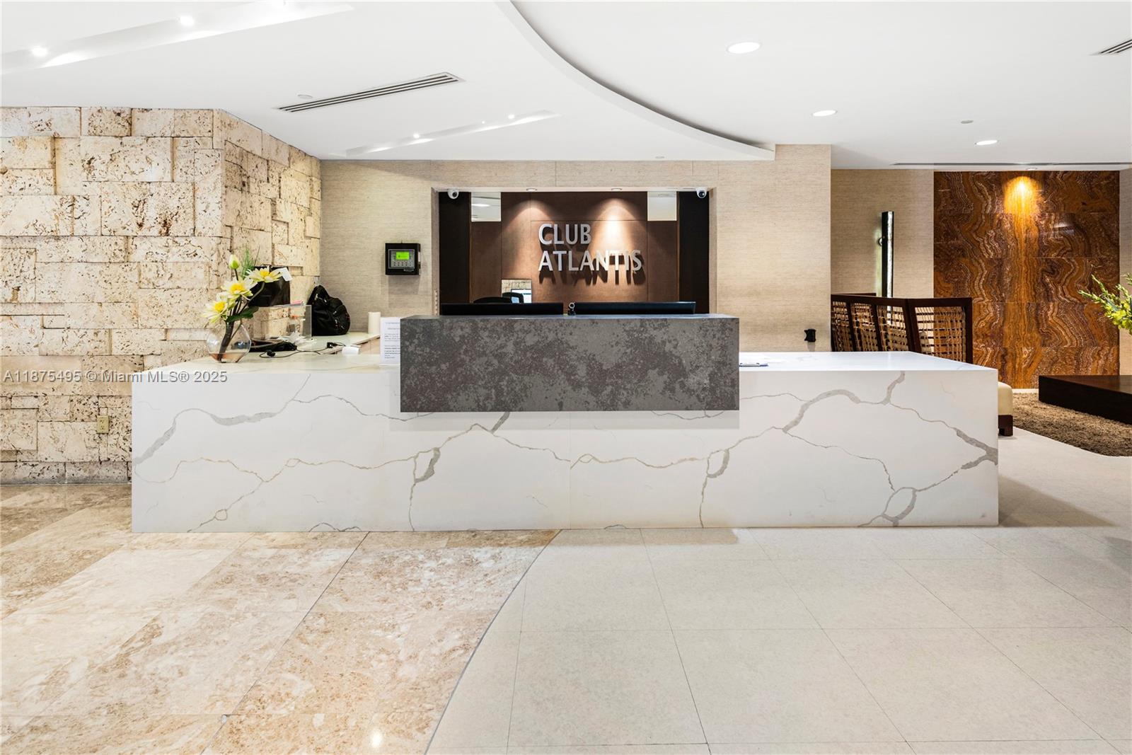 2555 Collins Ave #403,Miami Beach, FL 33140