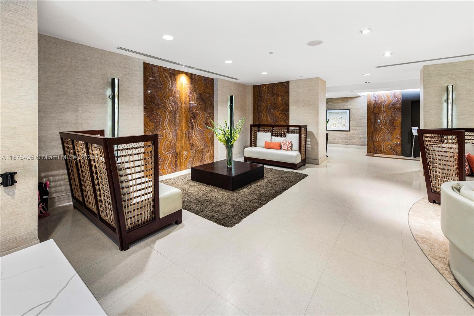 2555 Collins Ave #403,Miami Beach, FL 33140