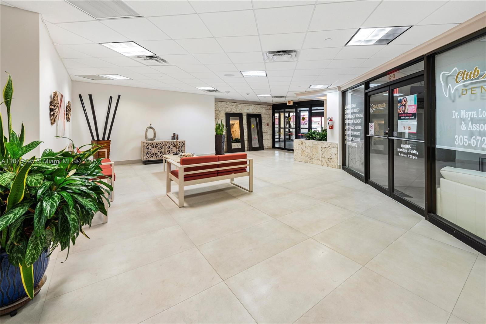 2555 Collins Ave #403,Miami Beach, FL 33140