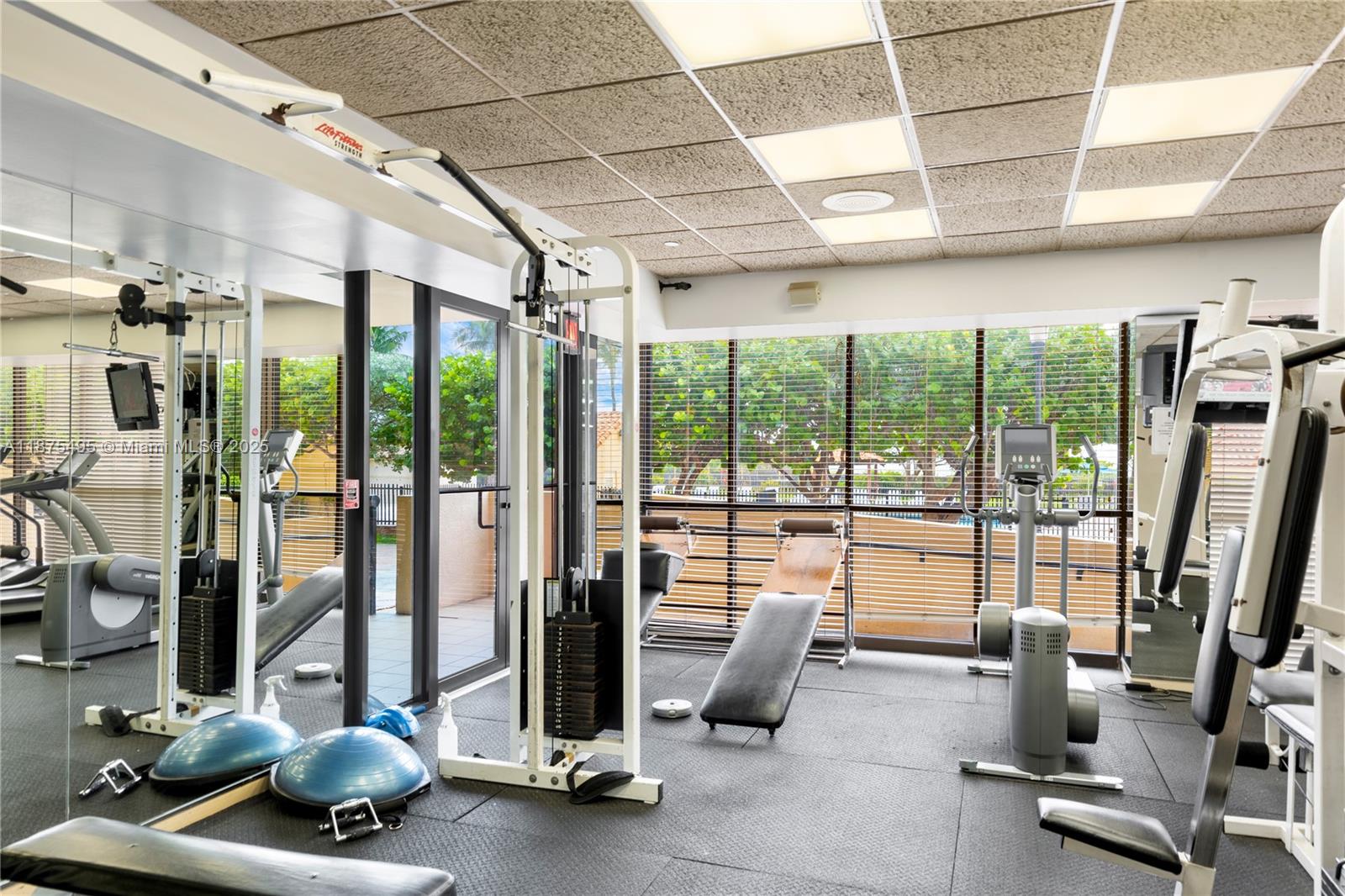 2555 Collins Ave #403,Miami Beach, FL 33140