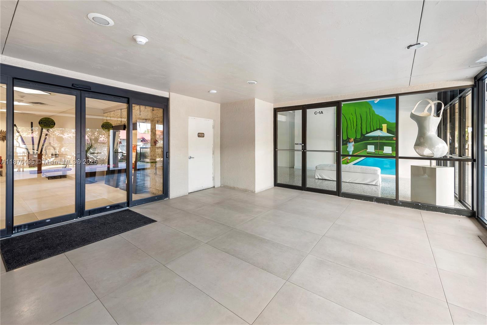 2555 Collins Ave #403,Miami Beach, FL 33140