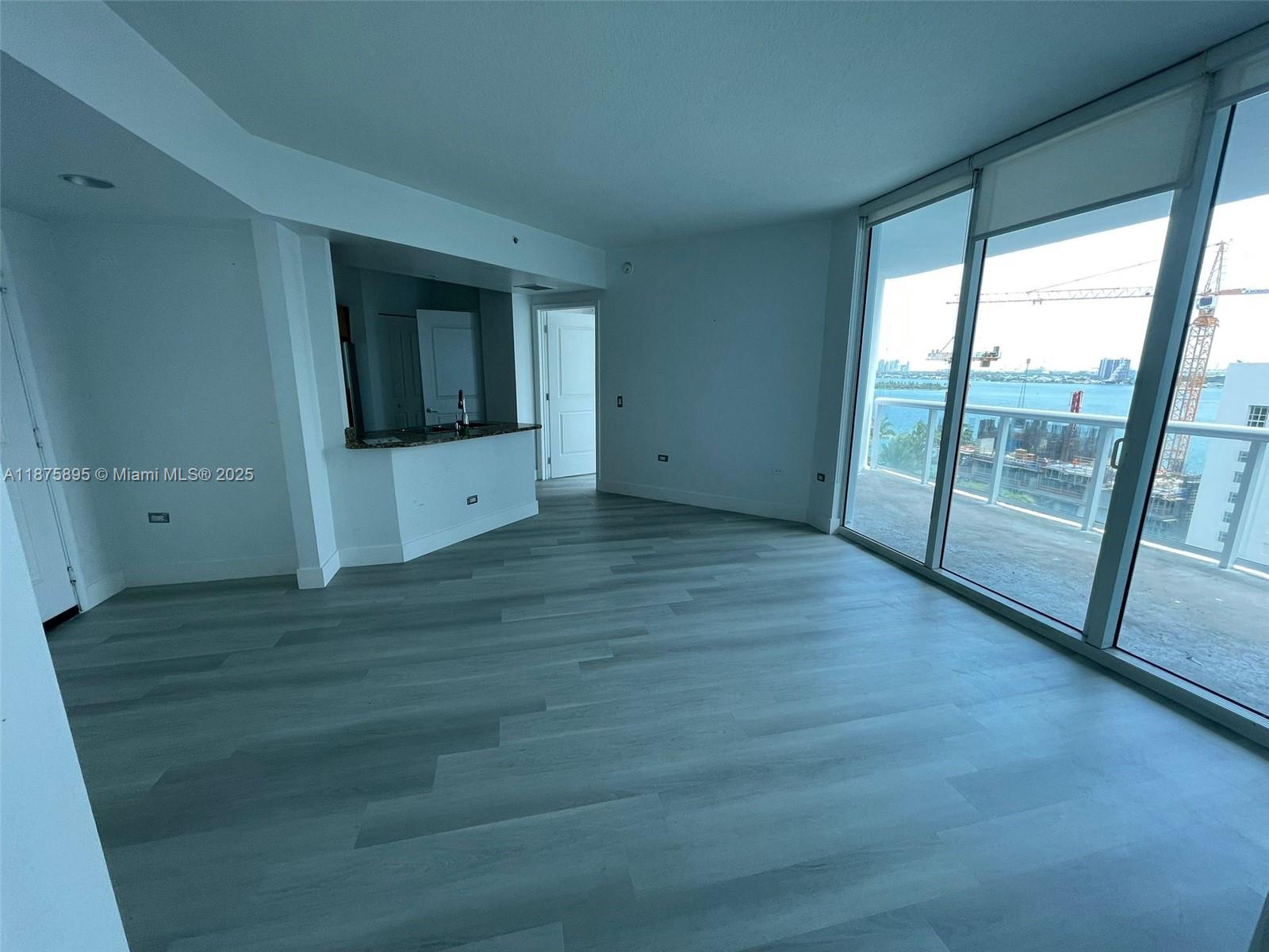 image Platinum Condominium2