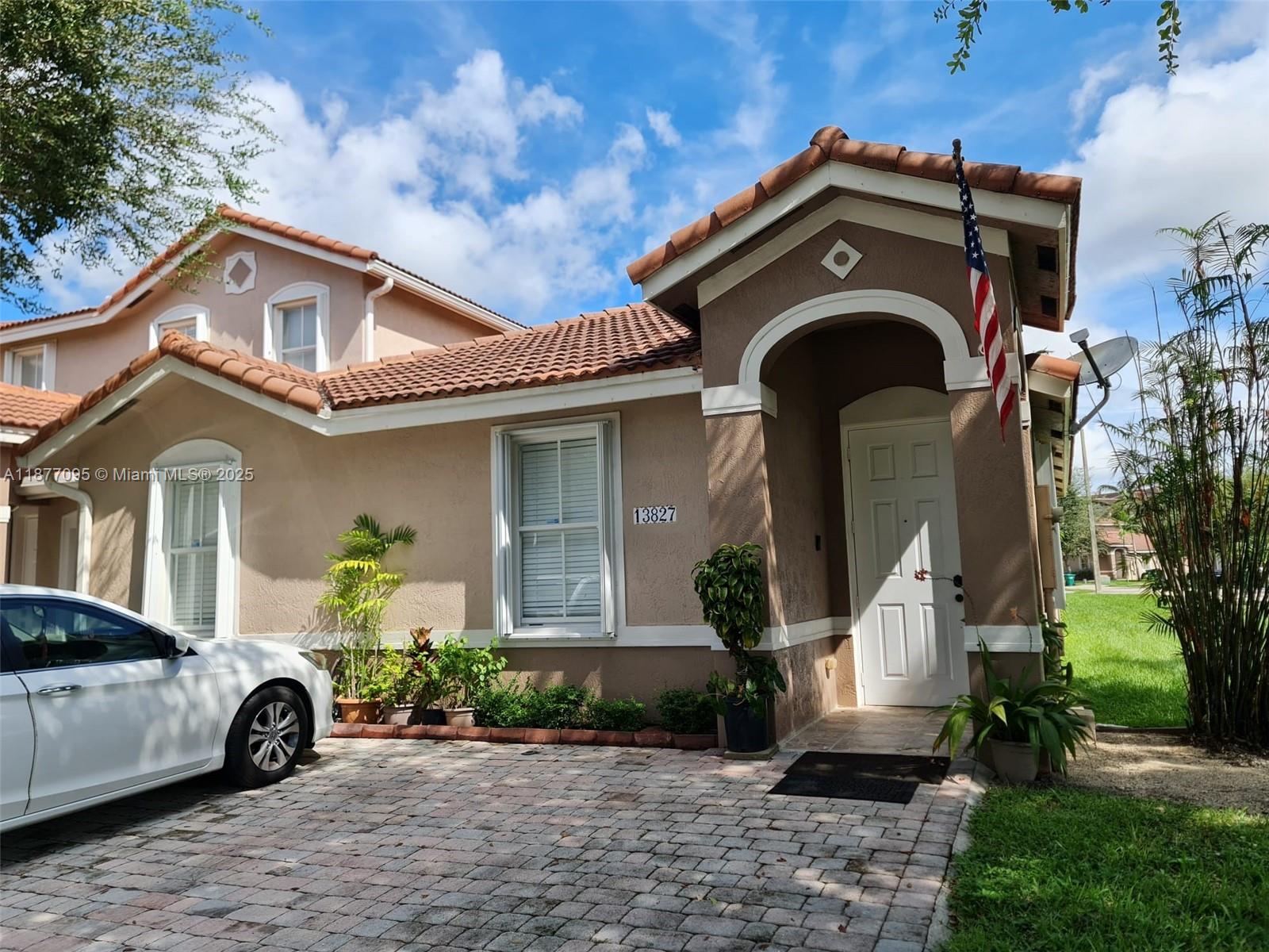 13827 SW 274th Ter