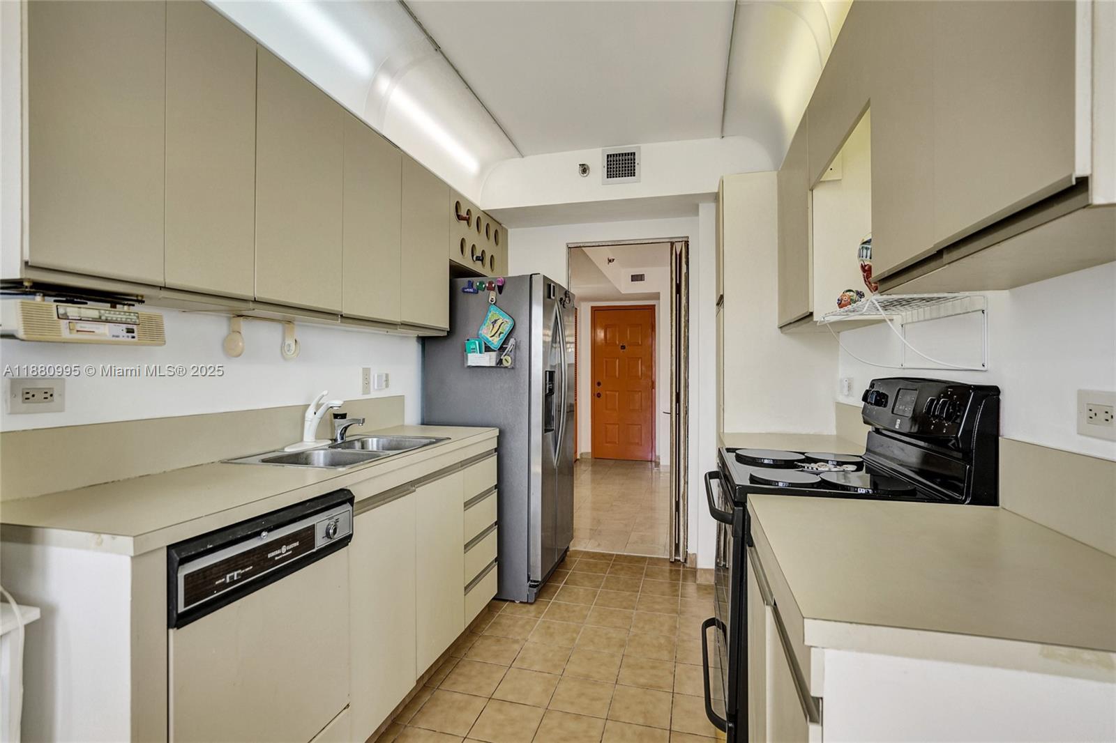 1201 S Ocean Dr #1010S Hollywood, FL 33019