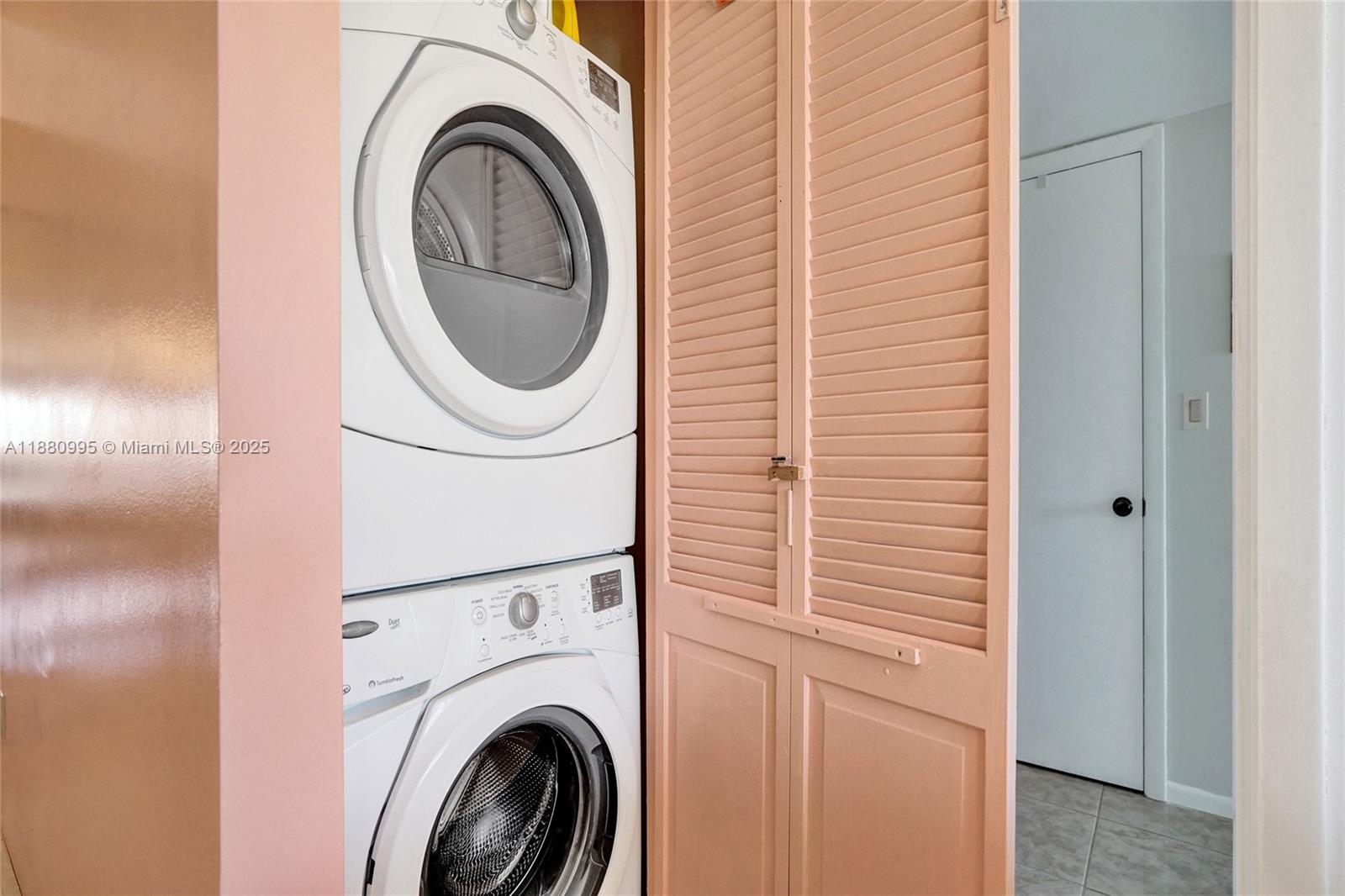 1201 S Ocean Dr #1010S Hollywood, FL 33019