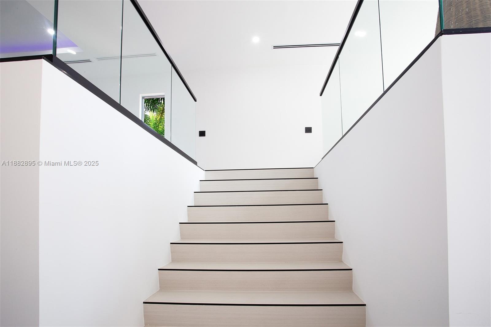 420 SW 15th Rd Miami, FL 33129