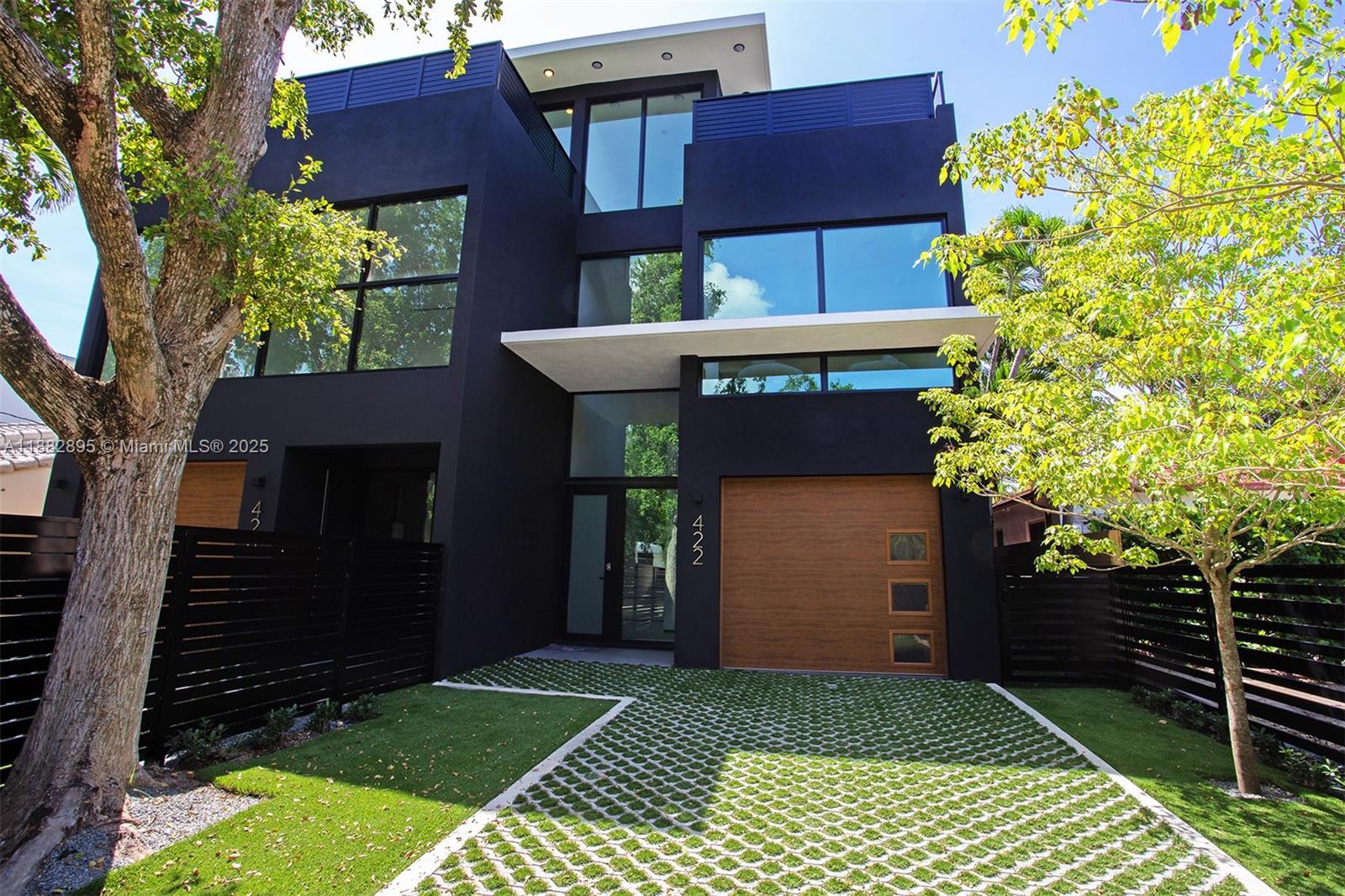 420 SW 15th Rd Miami, FL 33129