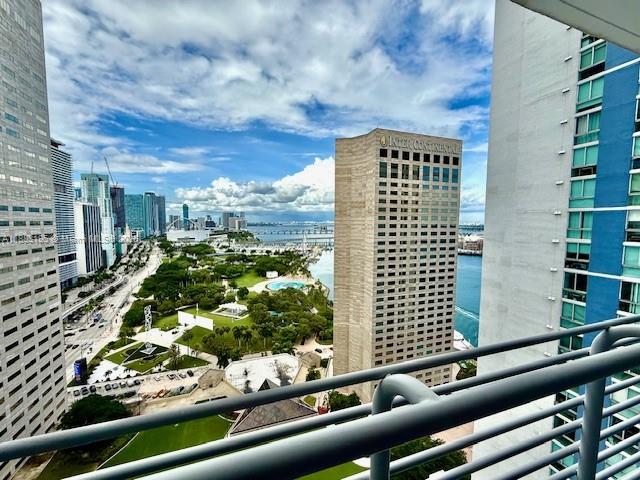 325 S Biscayne Blvd #2924