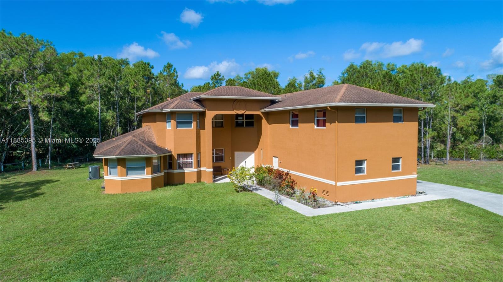 13966 155th Pl N Jupiter, FL 33478