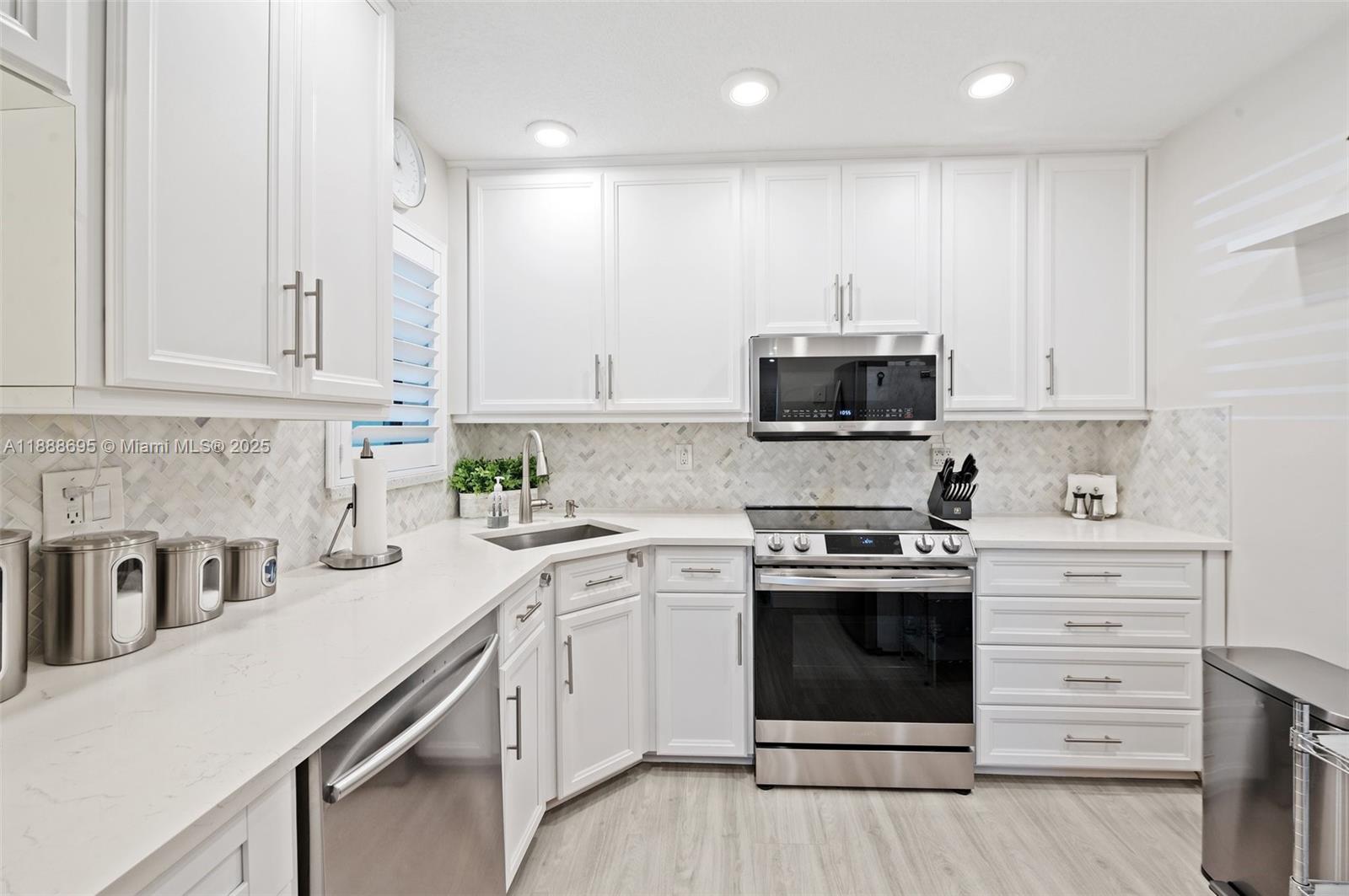 4075 N Carambola Cir N #2935
